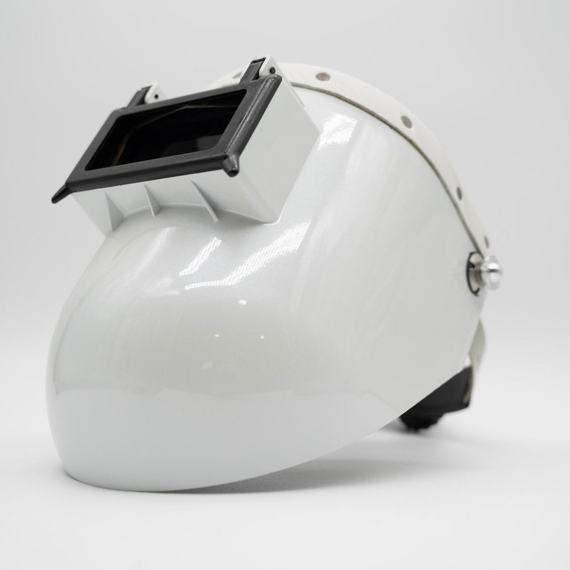 Tiger Scoop - White on White Leather
