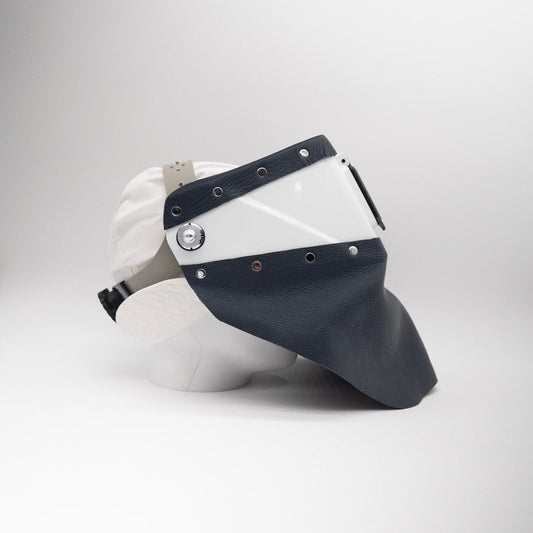 Phanthom Pro - White On Navy Leather